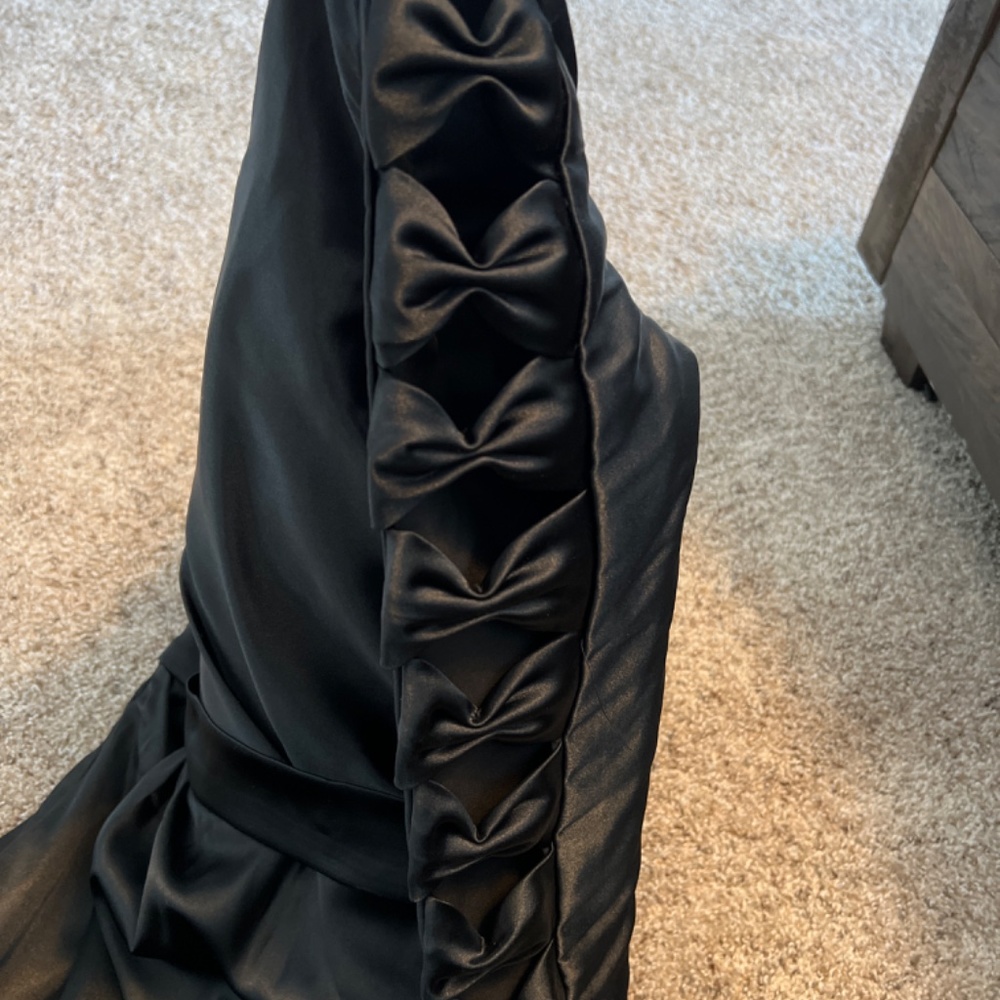Dress - Picture 4 of 4